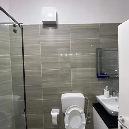 View In Pishat E Buta Apartmán Golem (Tirana)